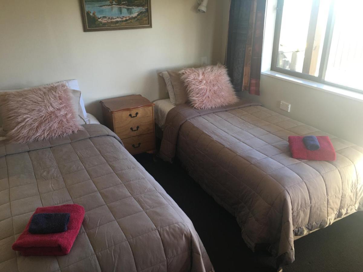 Te Anau Cottage On Govan מראה חיצוני תמונה